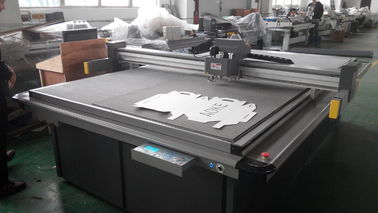 Automatic Paper Die Cutting Machine , Flatbed Digital Cutter Connectible CAD Software