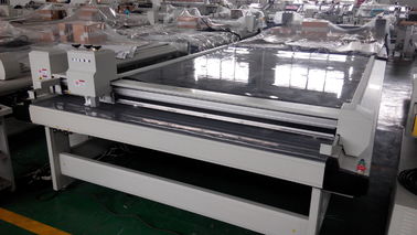 Durable Paper Box Cutting Machine 2500*1600mm Cutting Area For Soft Materials