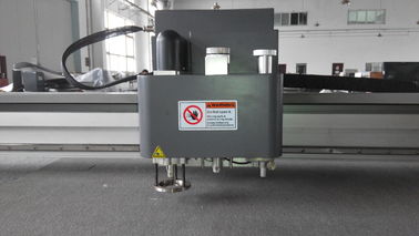 No Burning Box Cutting Machine / Flatbed Cutting Plotter For  Display