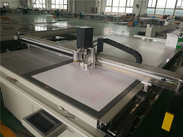 Serial Port Flatbed Digital Cutter For Automobile Decoration Materials